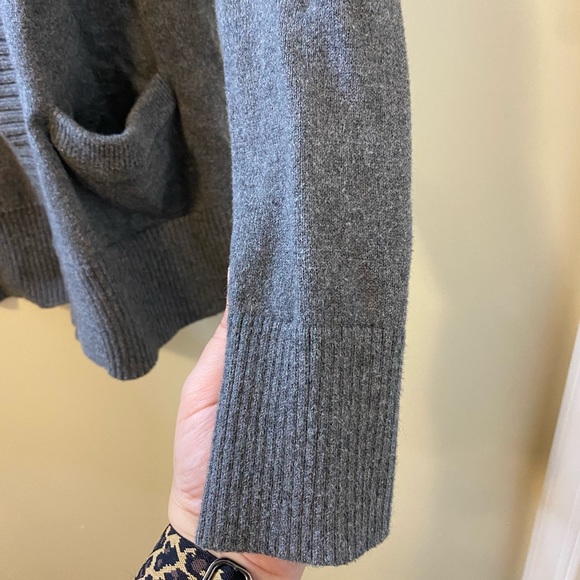 Abercrombie & Fitch Cardigan - Y2k - Picture 4 of 8